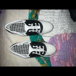 Prediction Saddle Shoes